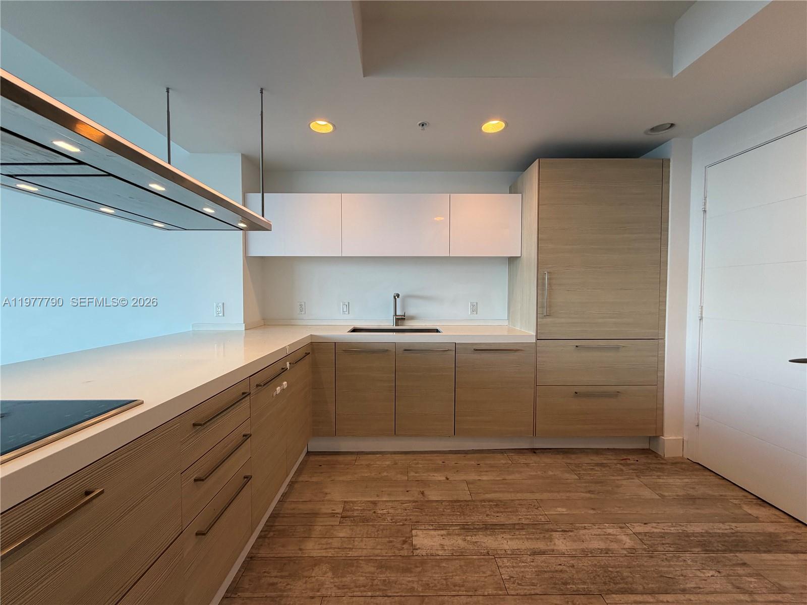 MARINA PALMS RESIDENCES S - Residential Lease