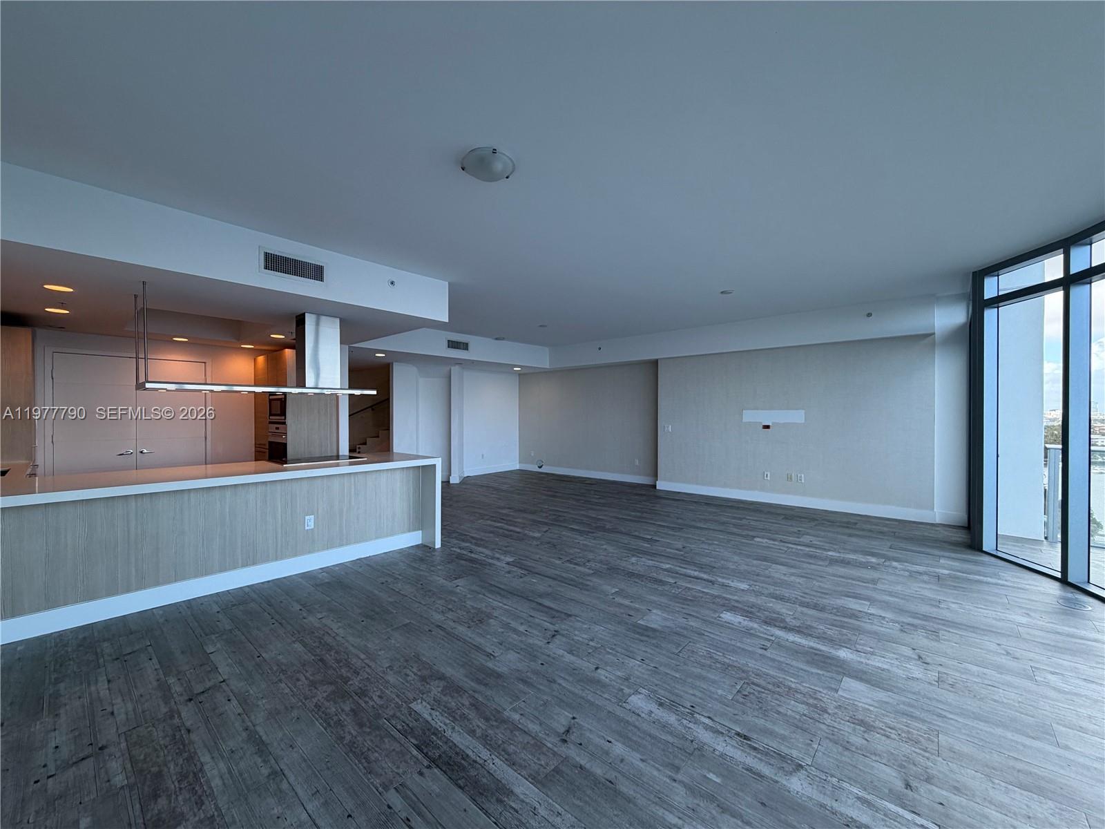 MARINA PALMS RESIDENCES S - Residential Lease