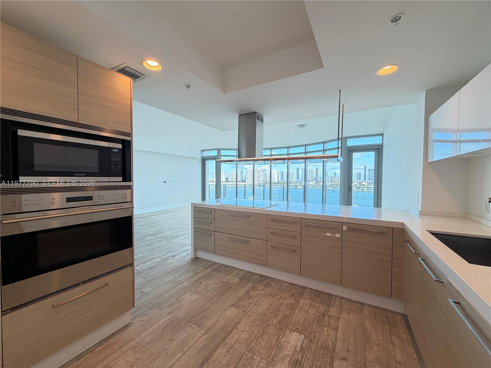 MARINA PALMS RESIDENCES S - Residential Lease