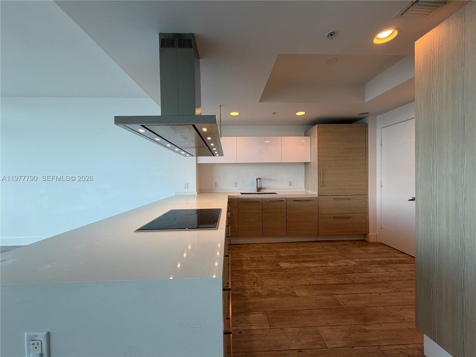 MARINA PALMS RESIDENCES S - Residential Lease