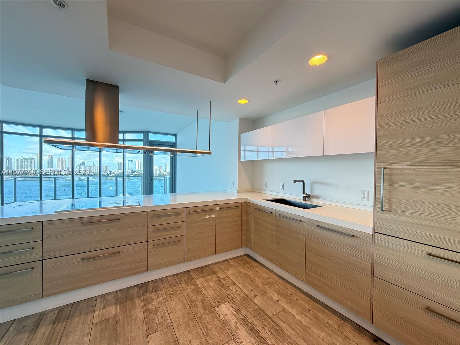 MARINA PALMS RESIDENCES S - Residential Lease