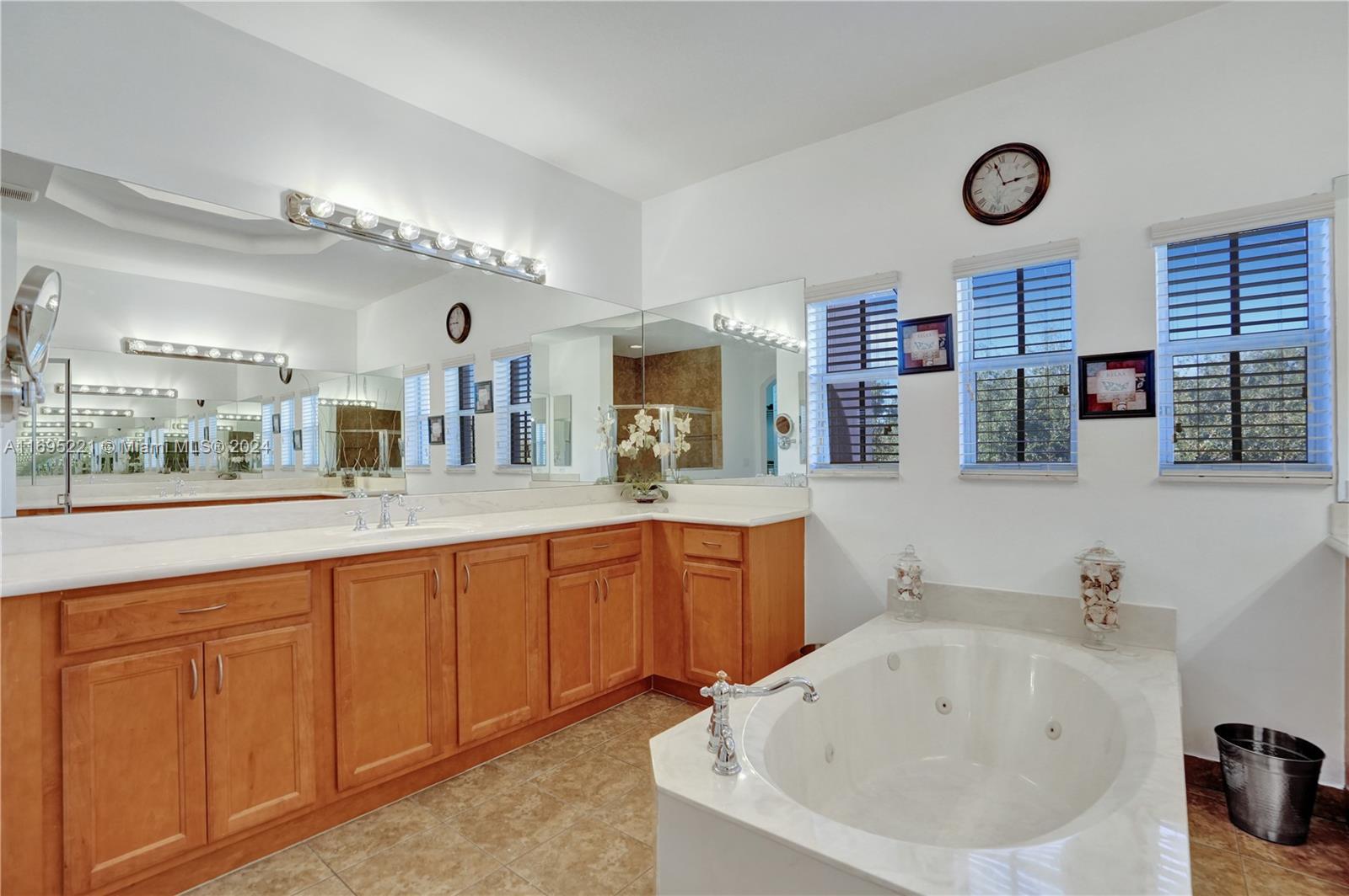 RESERVE AT HUNTINGTON 174 - Residential