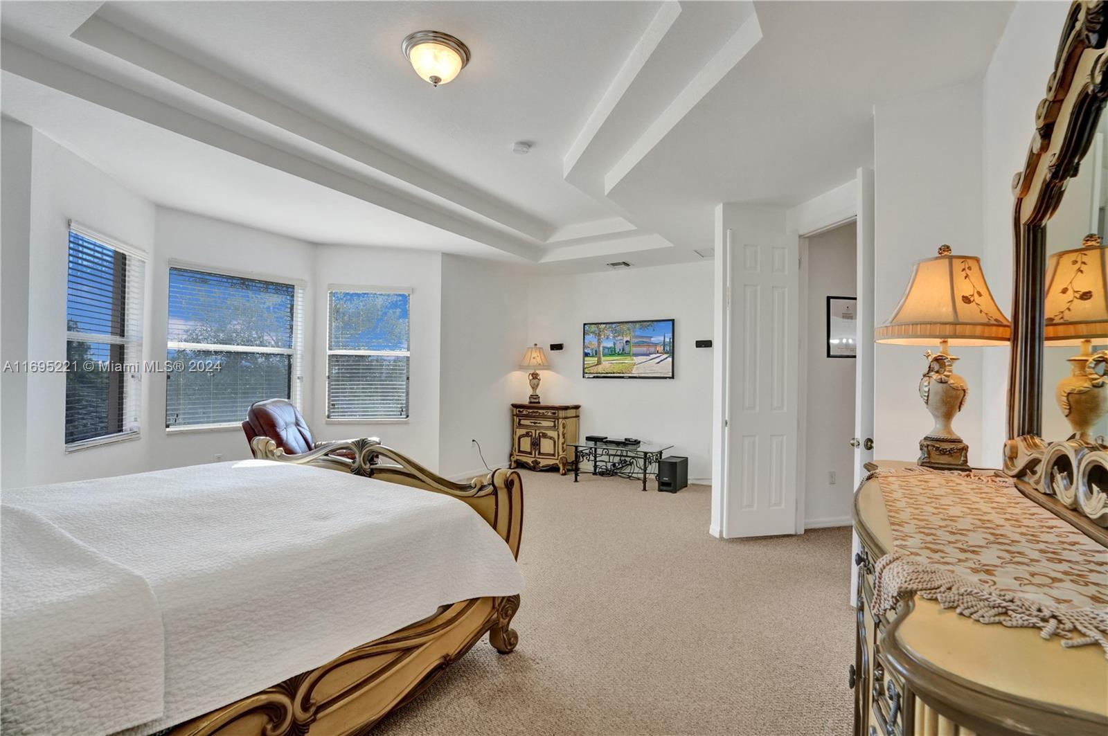 RESERVE AT HUNTINGTON 174 - Residential