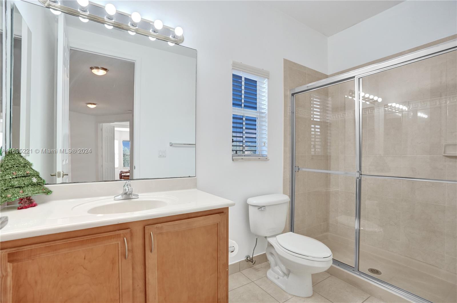 RESERVE AT HUNTINGTON 174 - Residential