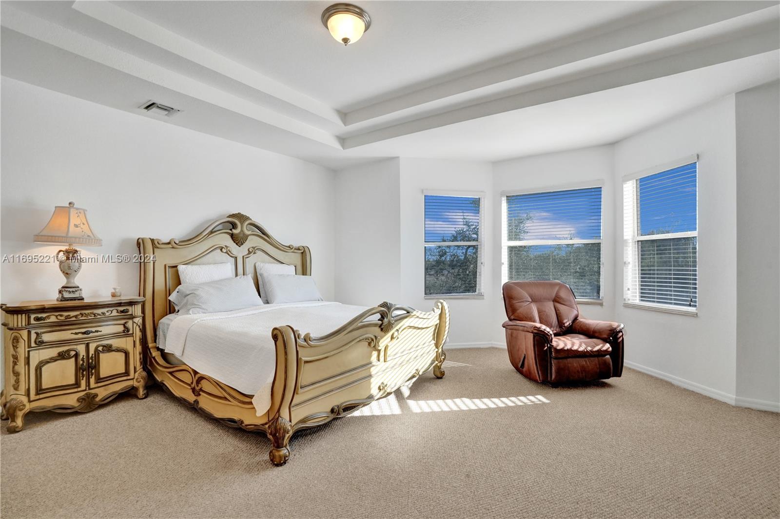 RESERVE AT HUNTINGTON 174 - Residential