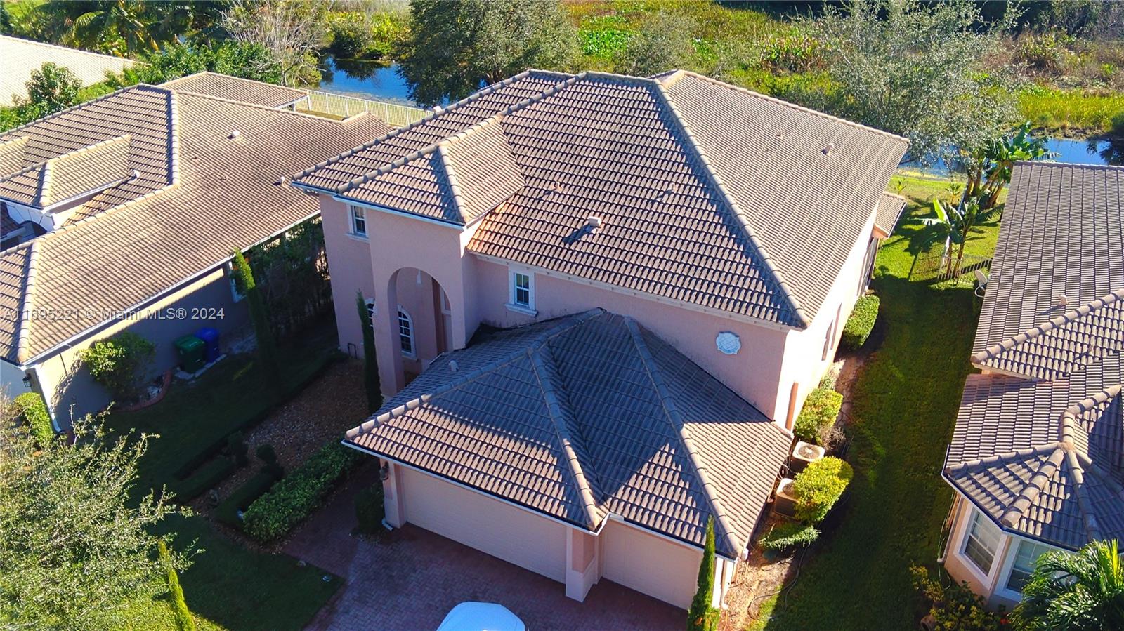 RESERVE AT HUNTINGTON 174 - Residential