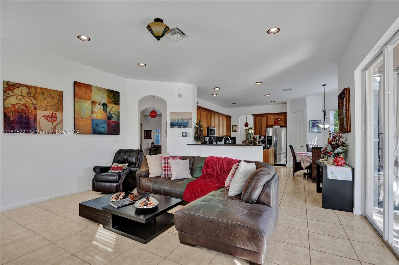 RESERVE AT HUNTINGTON 174 - Residential