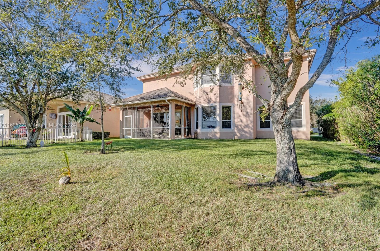 RESERVE AT HUNTINGTON 174 - Residential