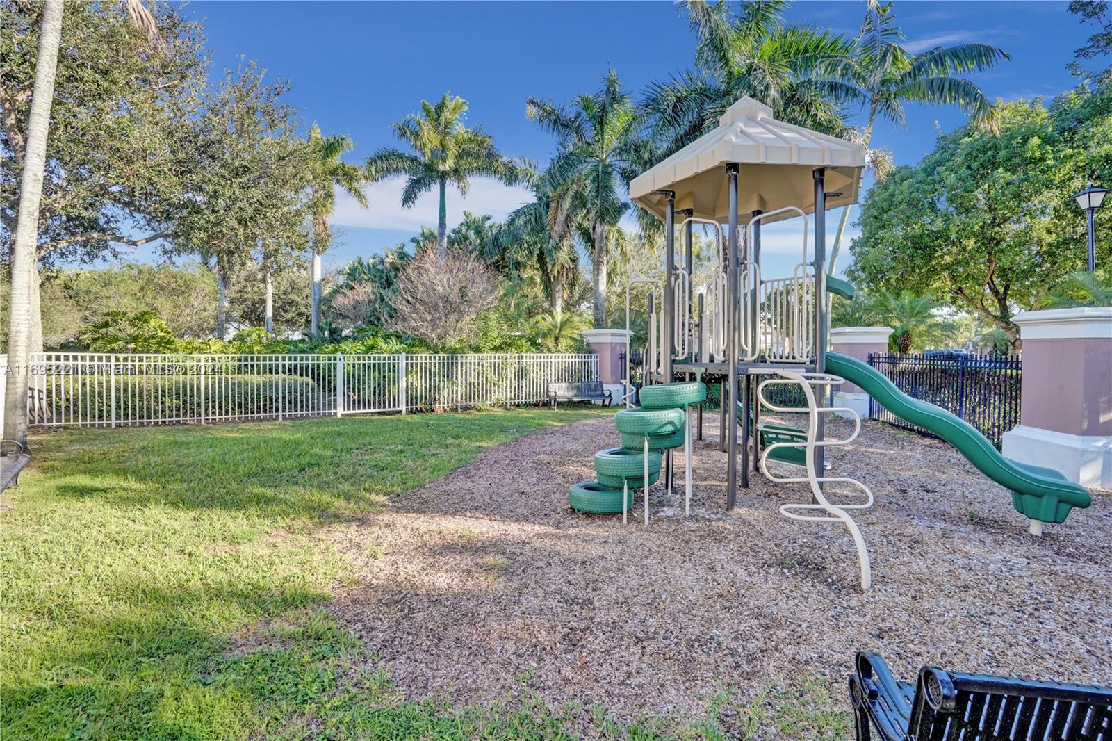 RESERVE AT HUNTINGTON 174 - Residential