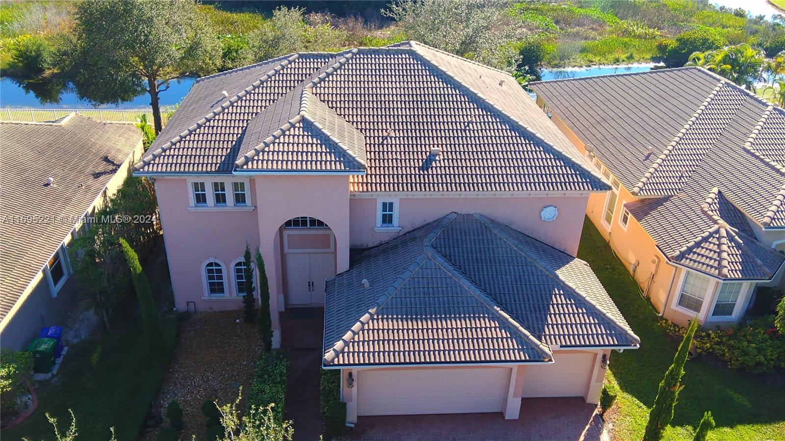 RESERVE AT HUNTINGTON 174 - Residential