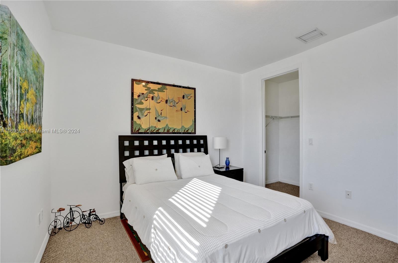 RESERVE AT HUNTINGTON 174 - Residential