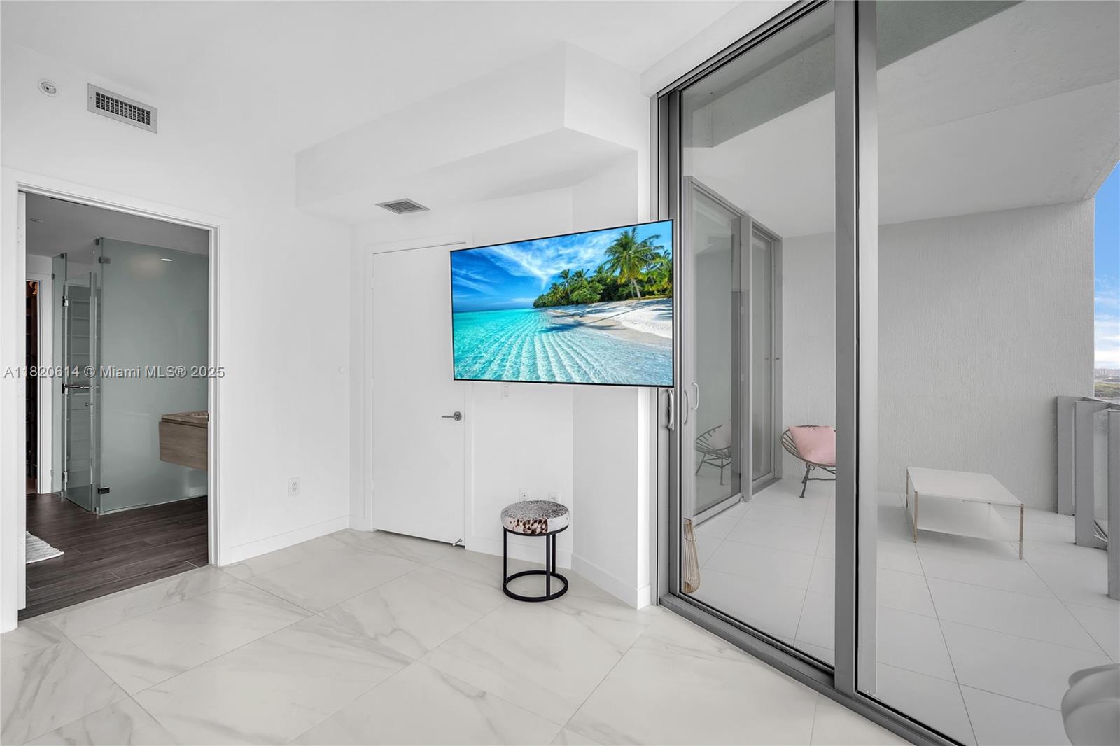 BISCAYNE BEACH CONDO - Residential