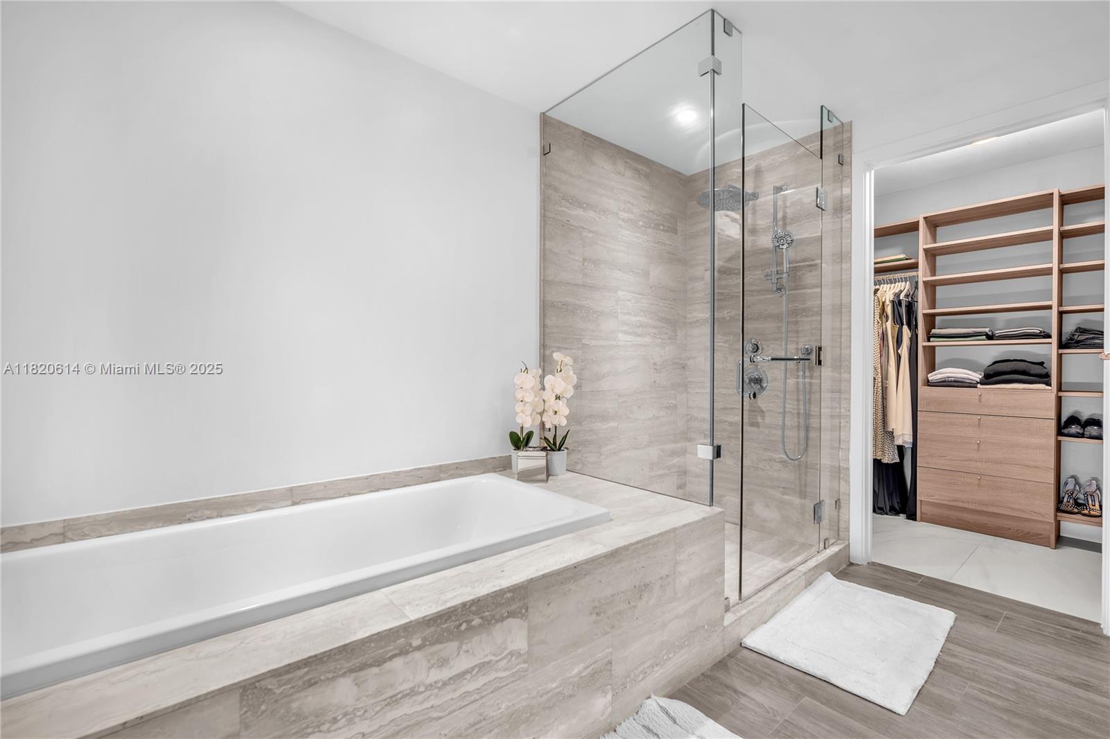 BISCAYNE BEACH CONDO - Residential