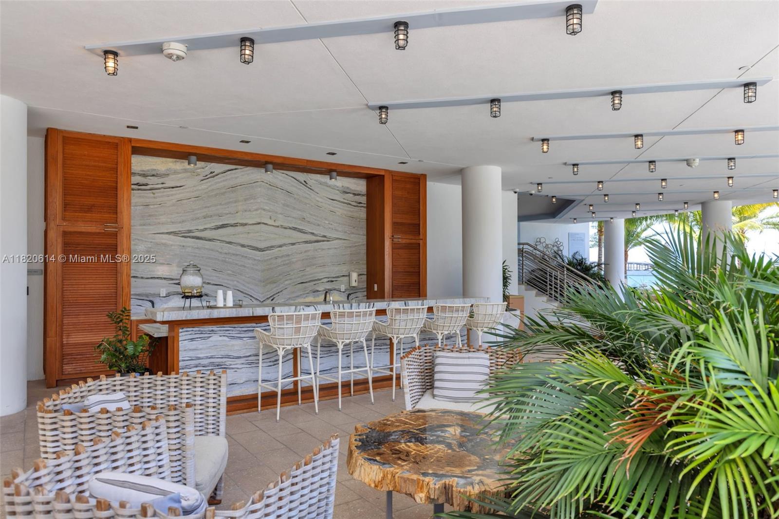 BISCAYNE BEACH CONDO - Residential