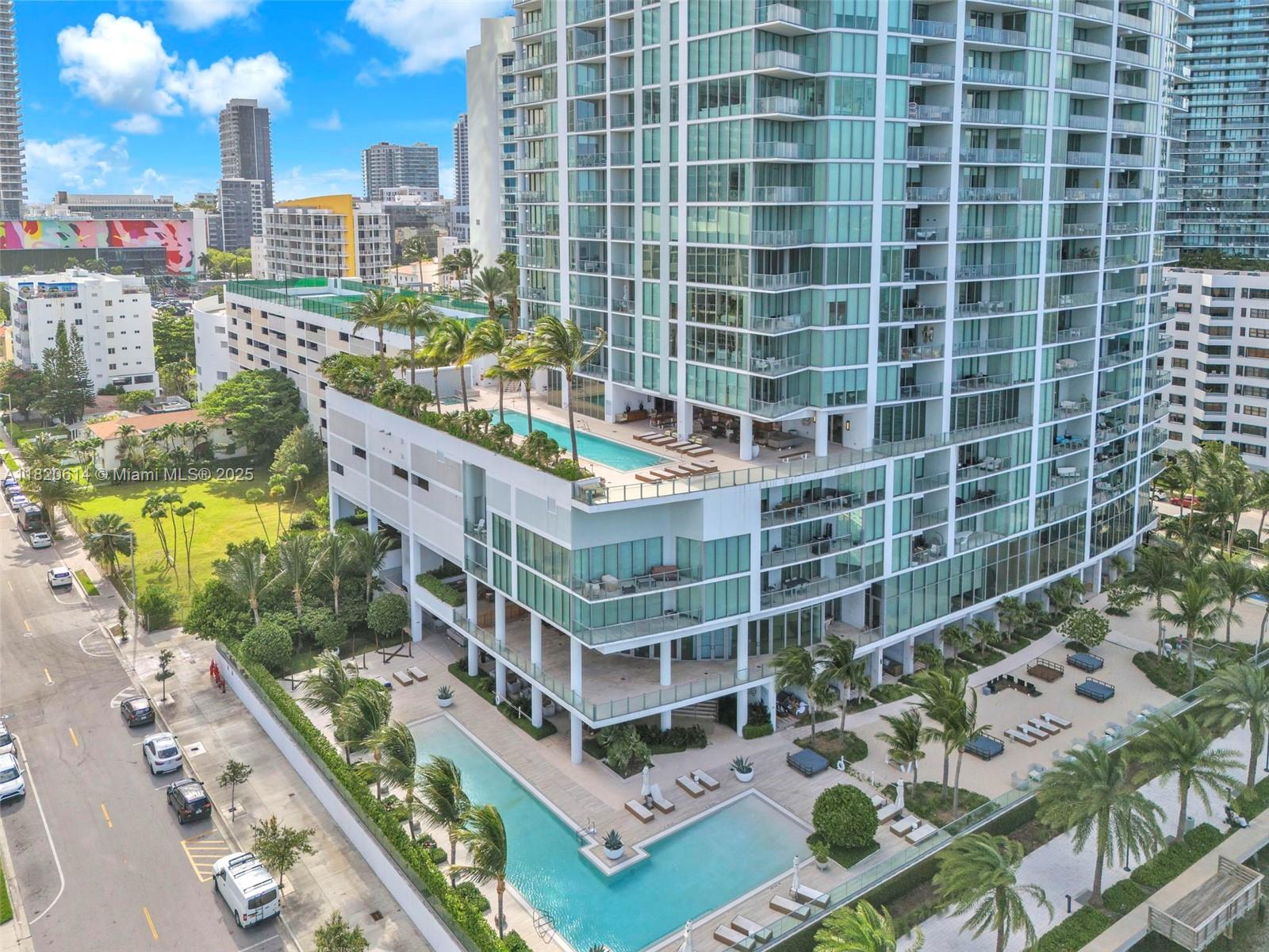 BISCAYNE BEACH CONDO - Residential