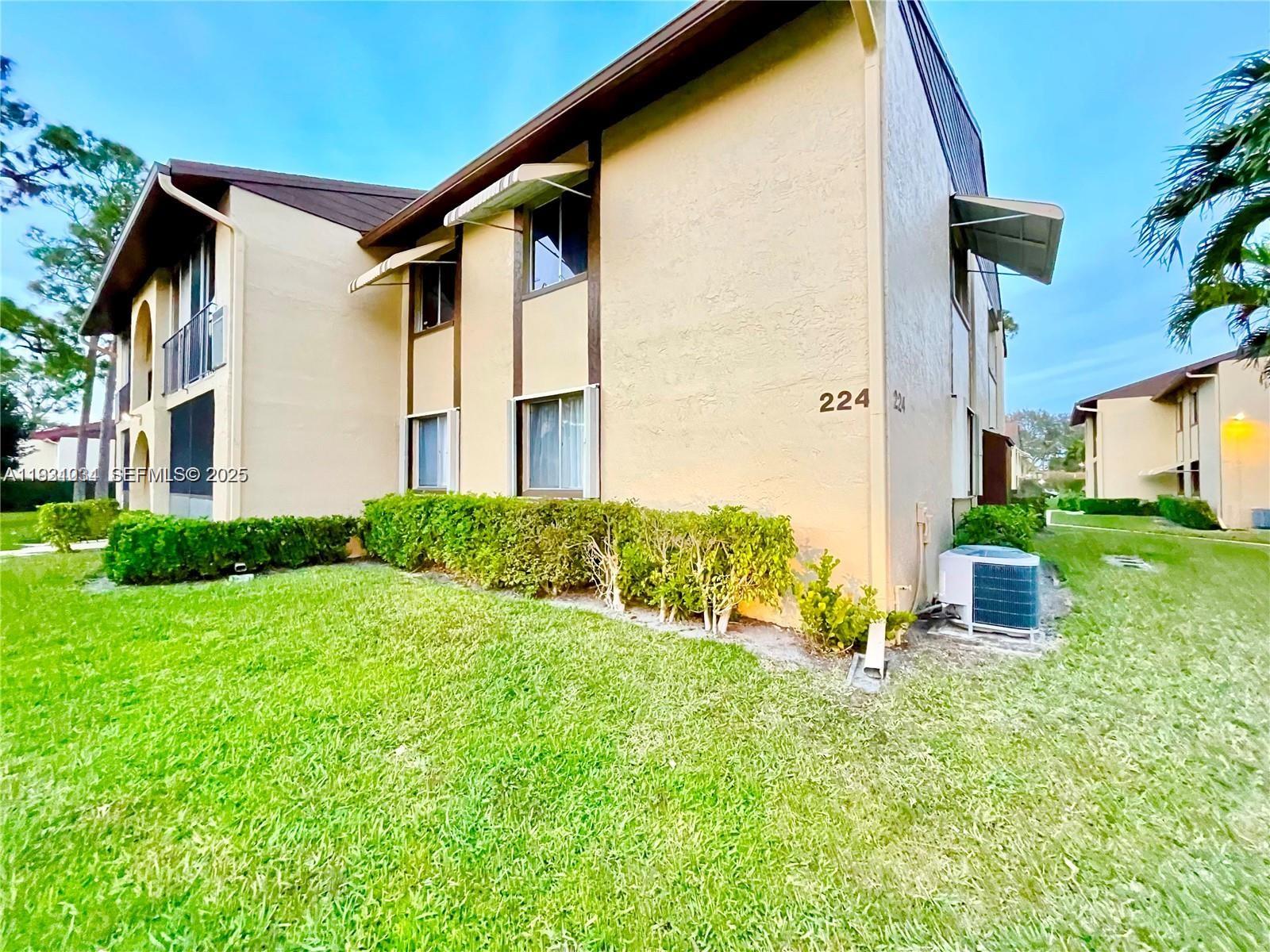 224 Pine Hov Cir D-2