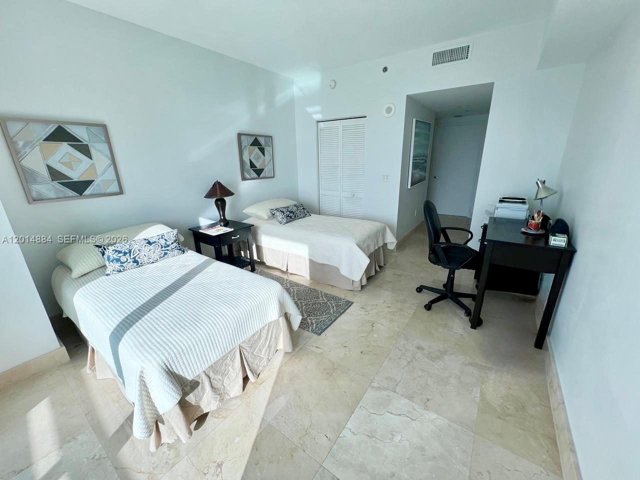 THE PLAZA 851 BRICKELL CO - Residential Lease