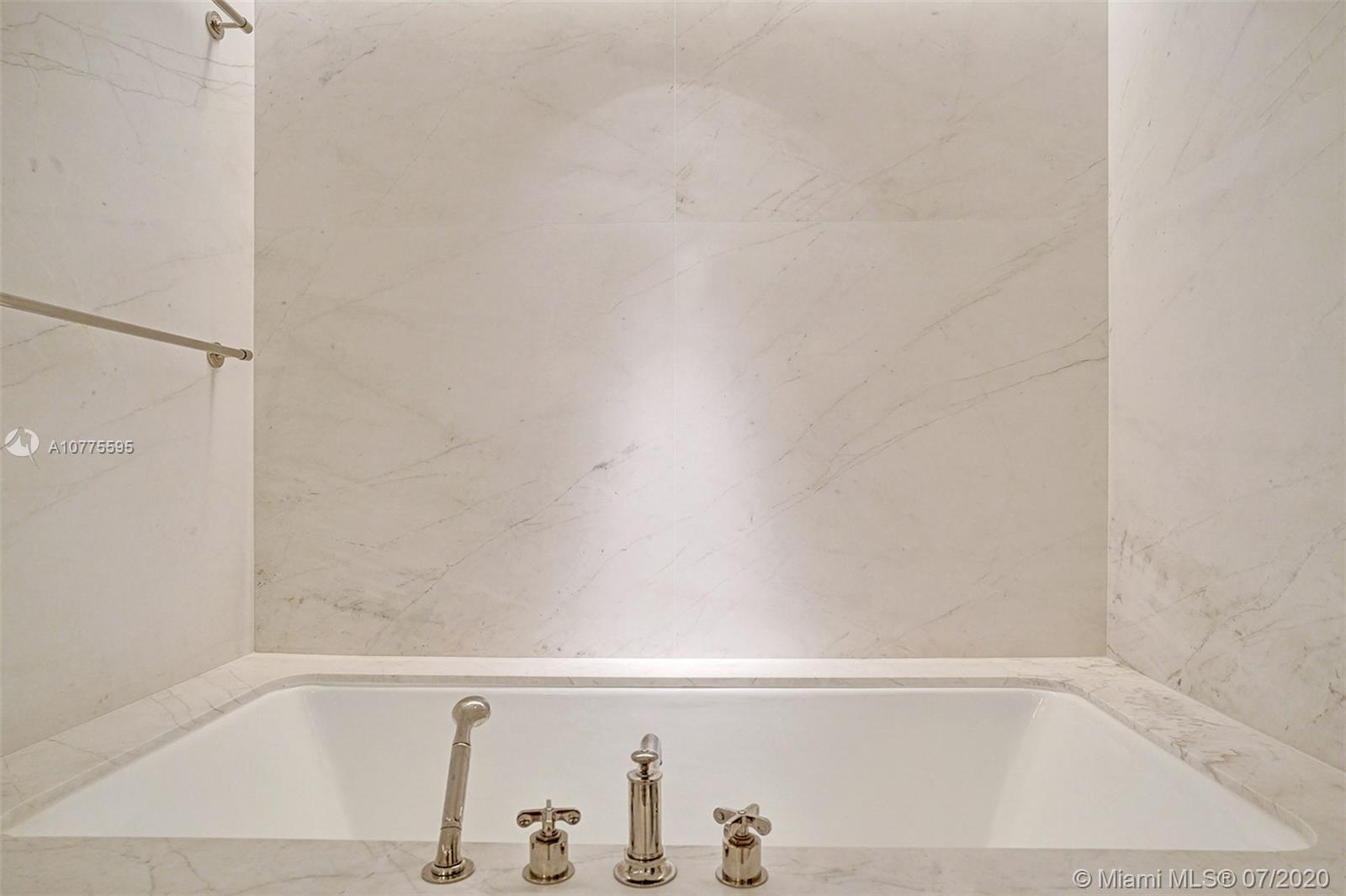 SURF CLUB CONDO - Residential