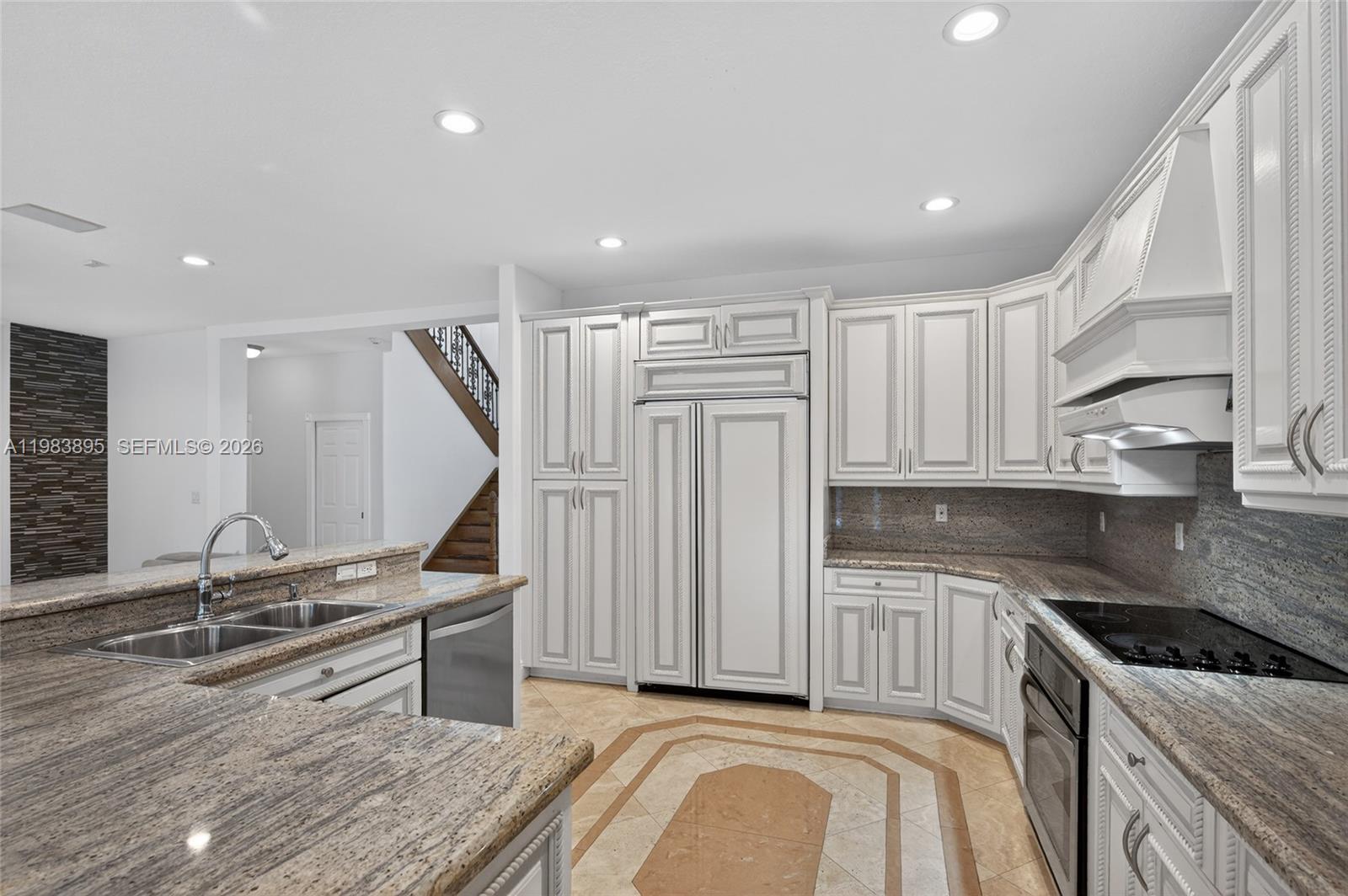 SILVER LAKES PHASE III RE - Residential