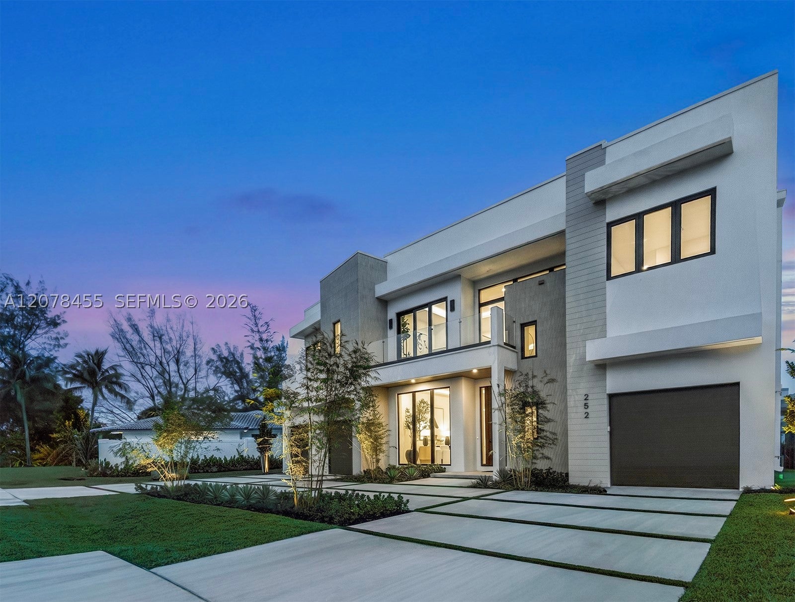 252 SW 14th Pl