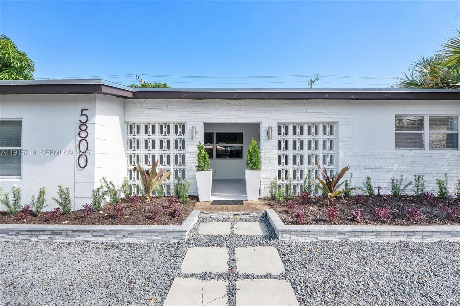 CORAL HIGHLANDS - Residential