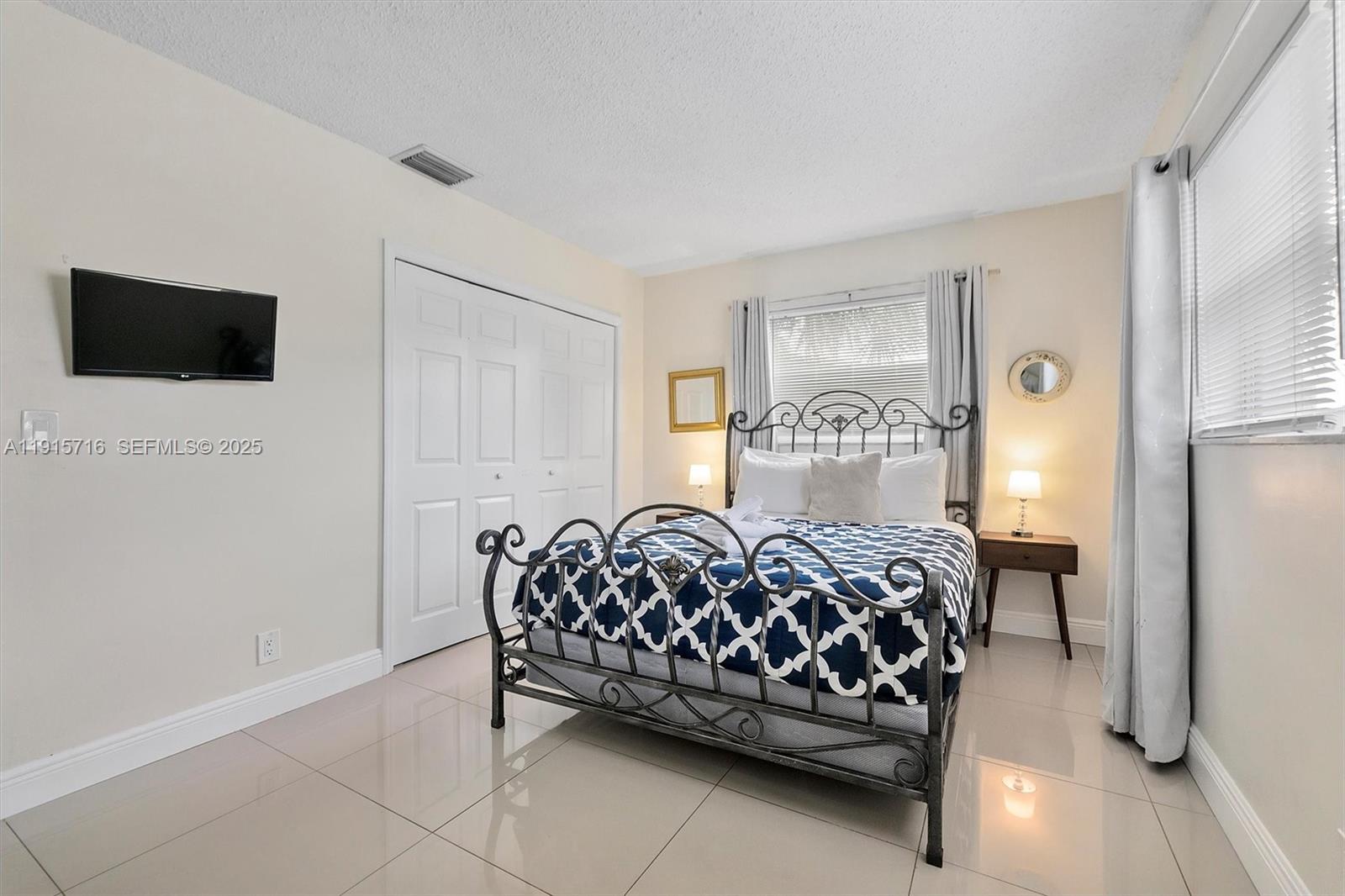 CORAL HIGHLANDS - Residential