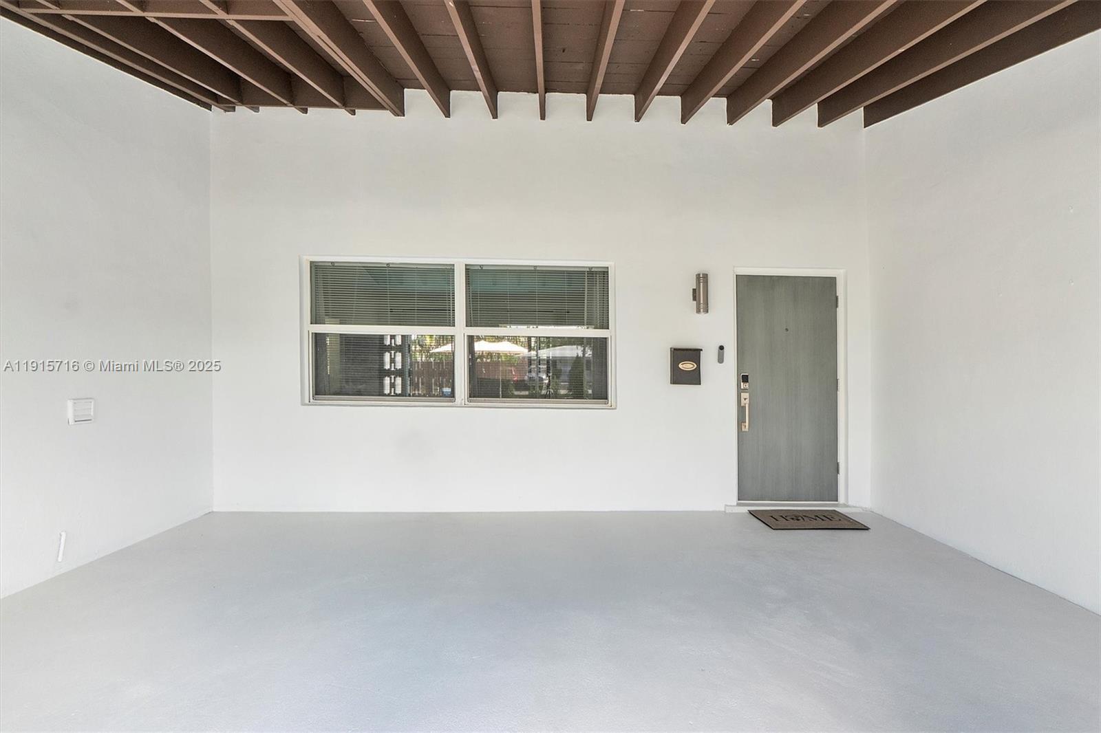 CORAL HIGHLANDS - Residential