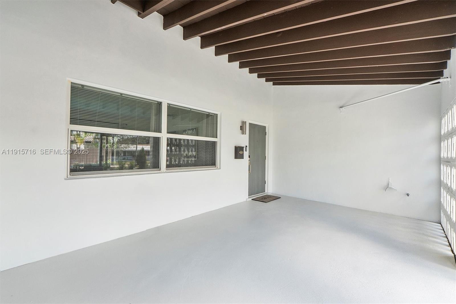 CORAL HIGHLANDS - Residential