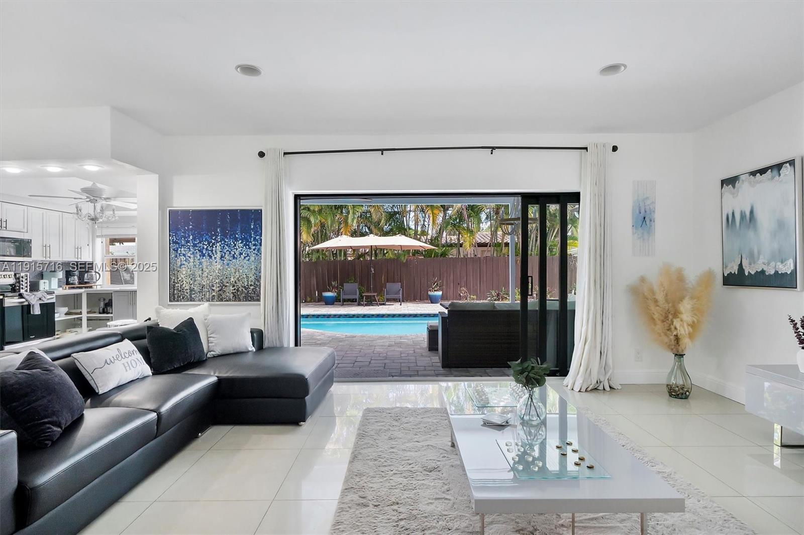 CORAL HIGHLANDS - Residential