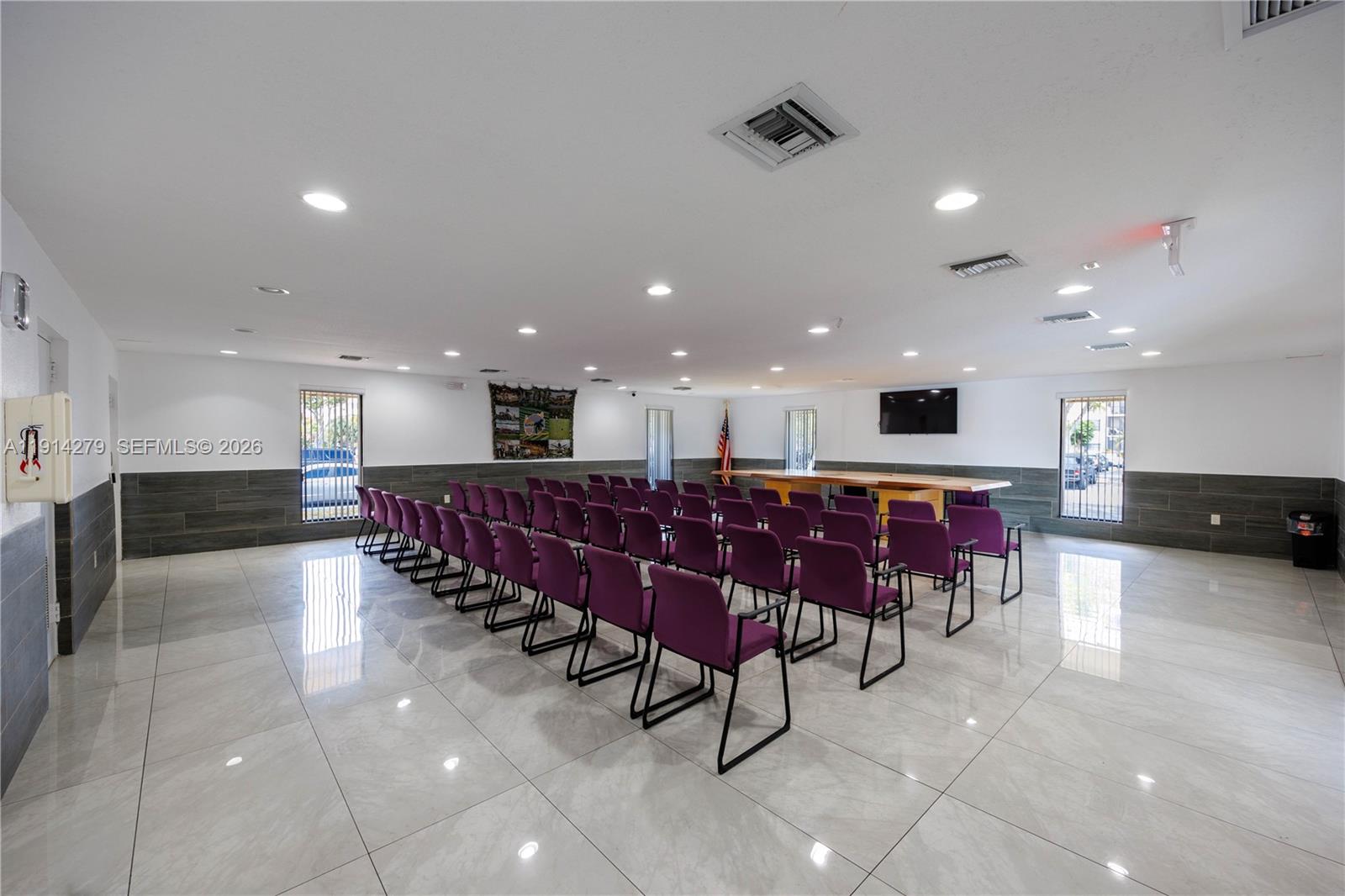 MANORS OF INVERRARY XII - Residential