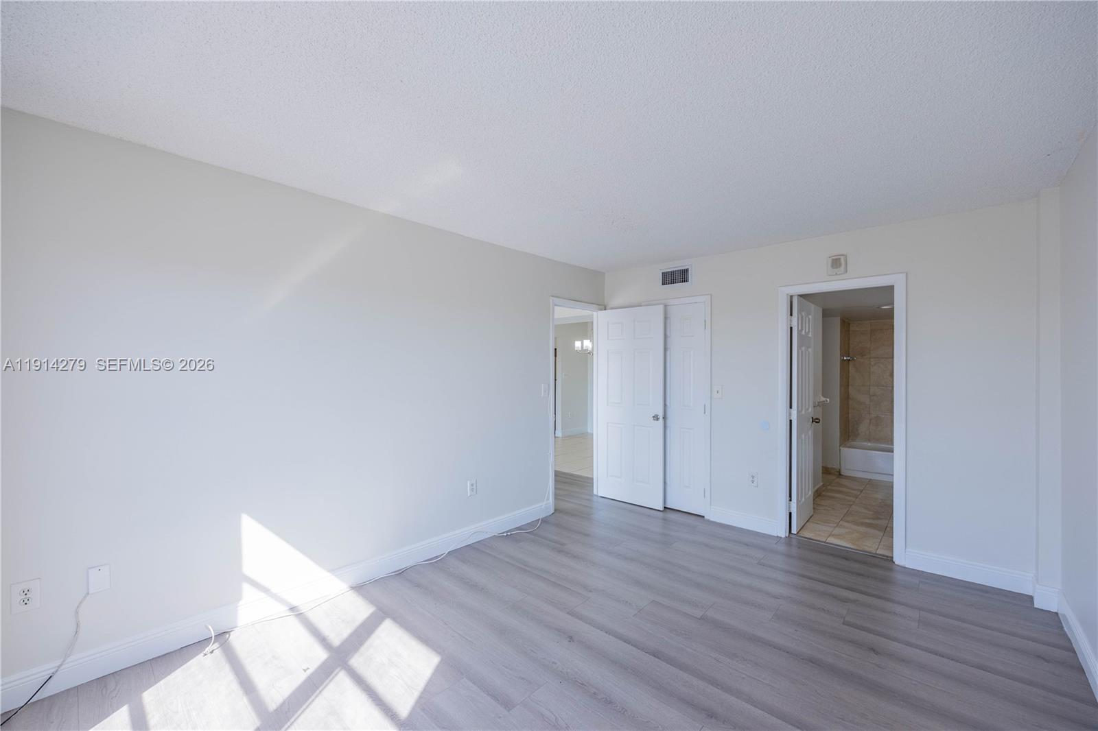 MANORS OF INVERRARY XII - Residential