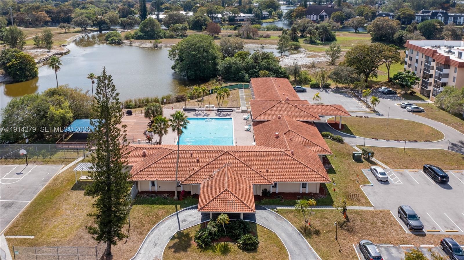 MANORS OF INVERRARY XII - Residential