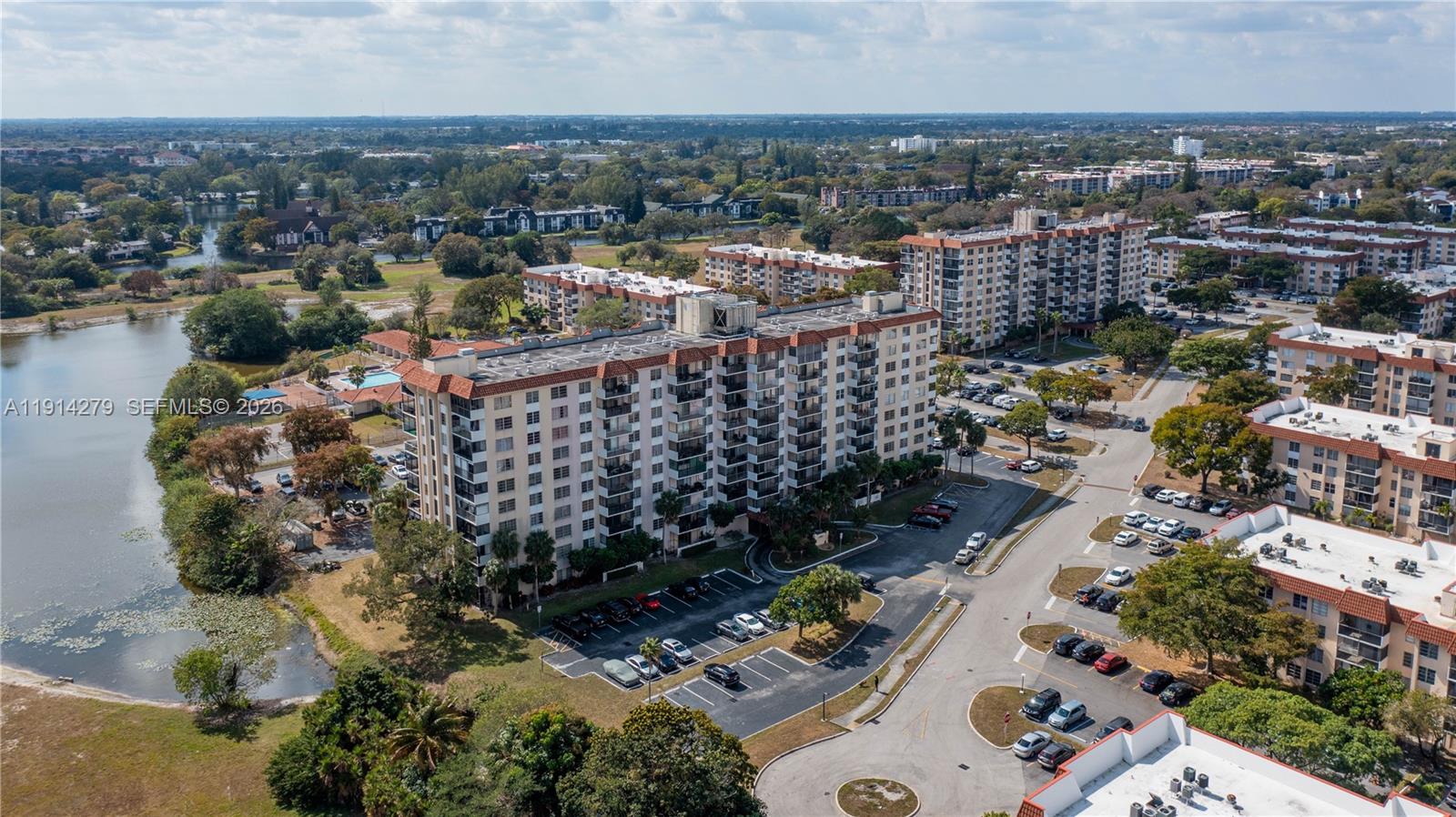 MANORS OF INVERRARY XII - Residential
