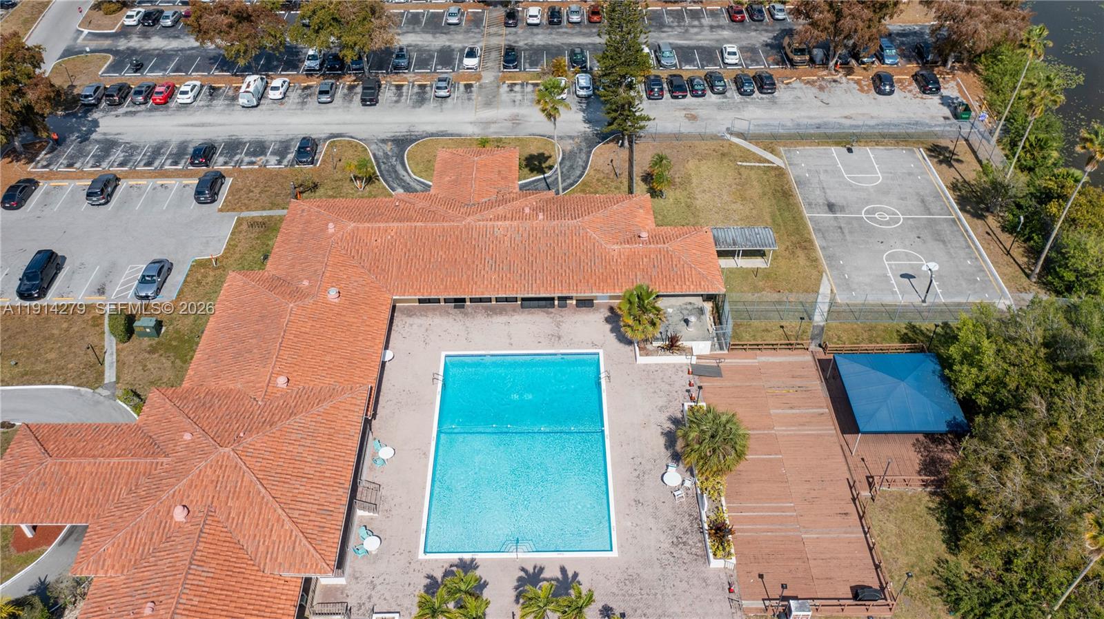 MANORS OF INVERRARY XII - Residential