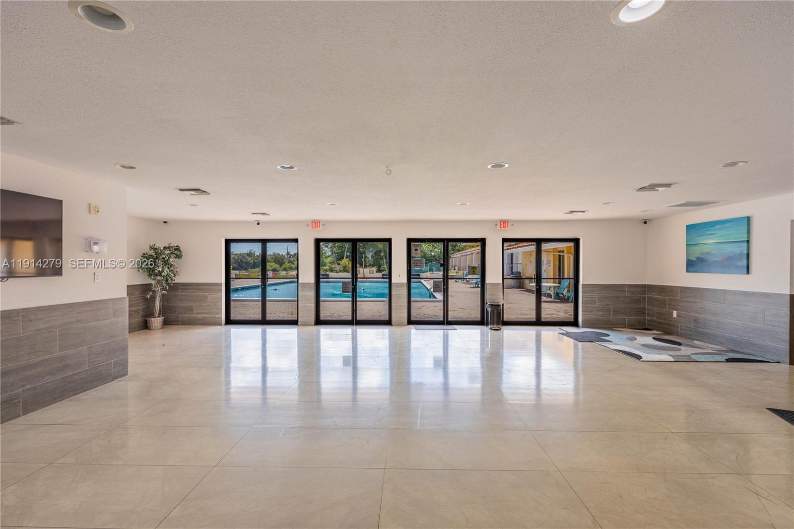 MANORS OF INVERRARY XII - Residential