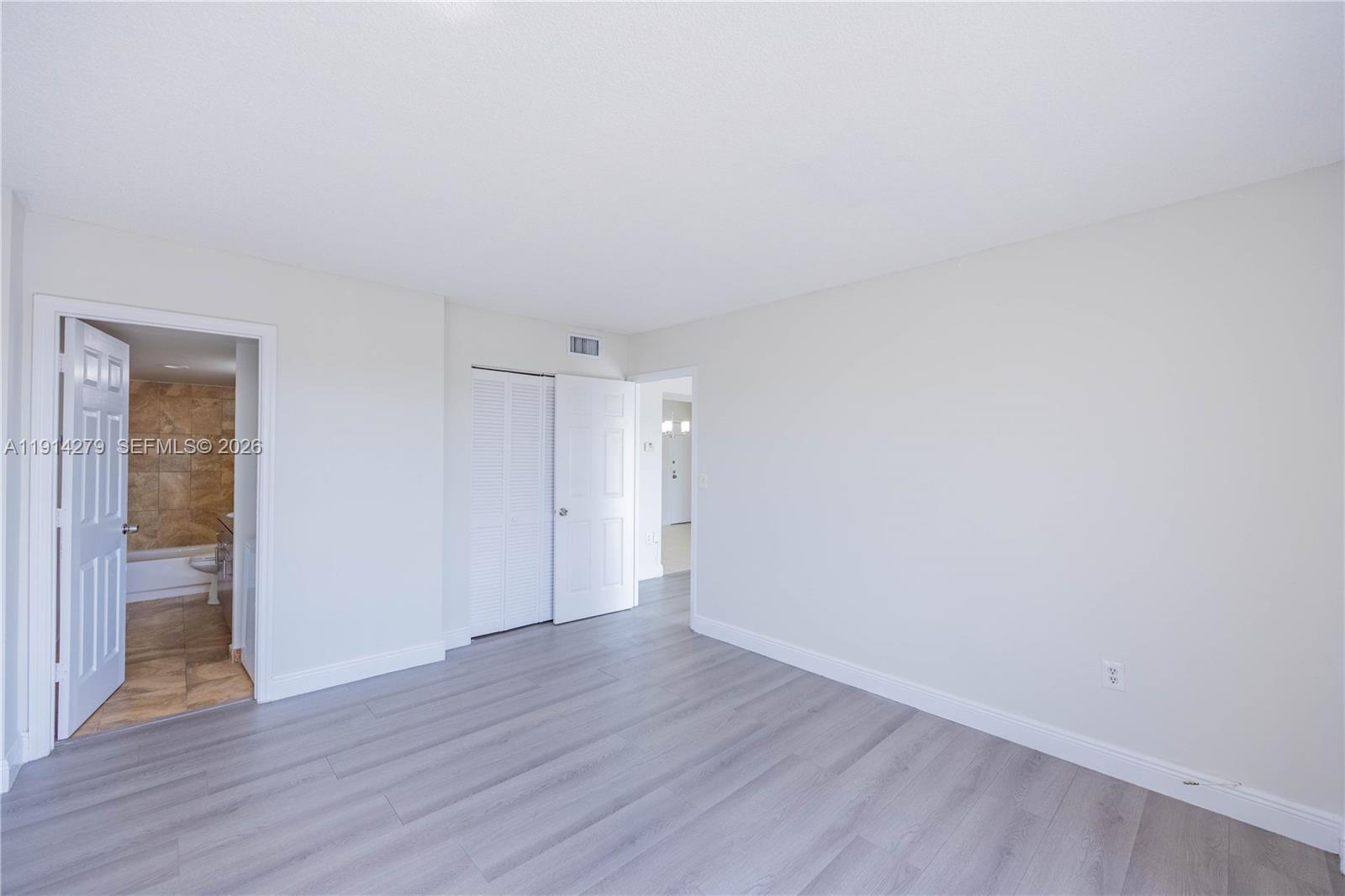 MANORS OF INVERRARY XII - Residential