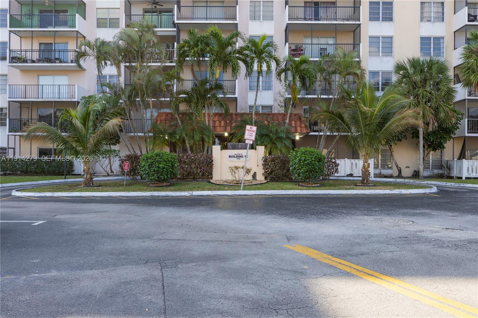 MANORS OF INVERRARY XII - Residential