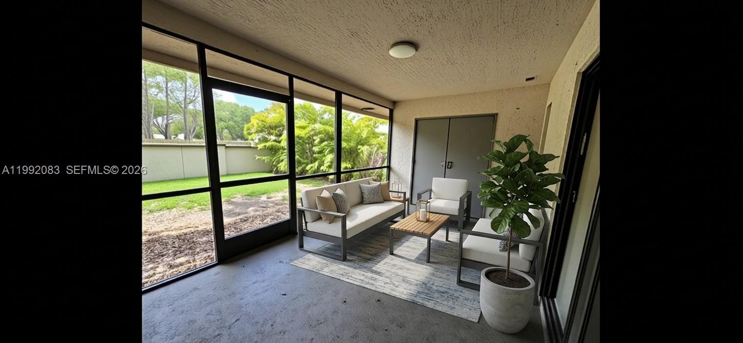 CASTLEWOOD - Residential