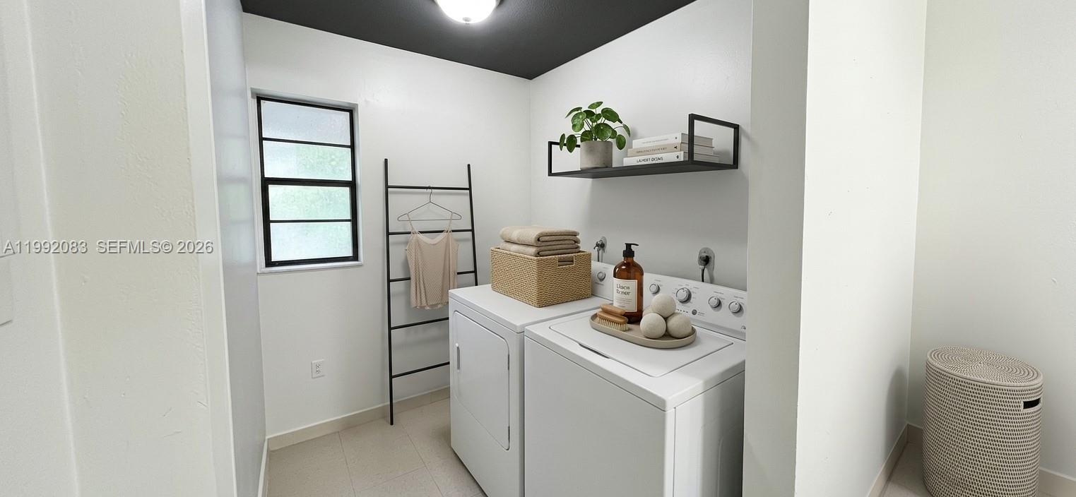 CASTLEWOOD - Residential