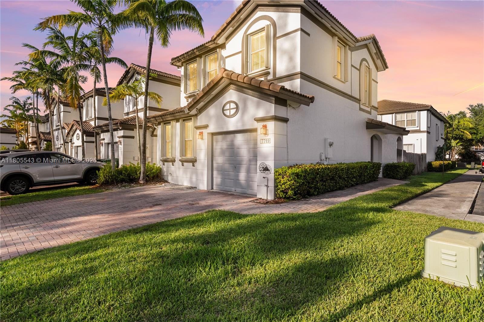 Property for Sale at 7719 Nw 116th Path, Doral, Miami-Dade County, Florida - Bedrooms: 3 
Bathrooms: 3  - $605,000