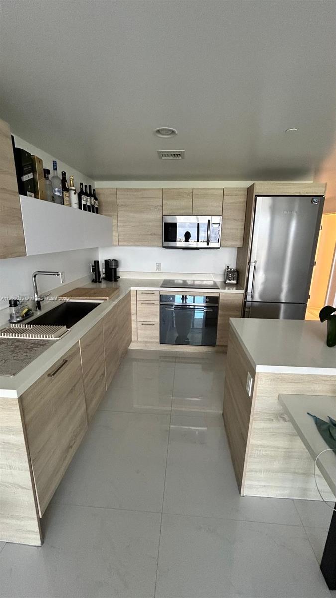 Property for Sale at 16385 Biscayne Blvd 1002, North Miami Beach, Miami-Dade County, Florida - Bedrooms: 1 
Bathrooms: 2  - $529,999
