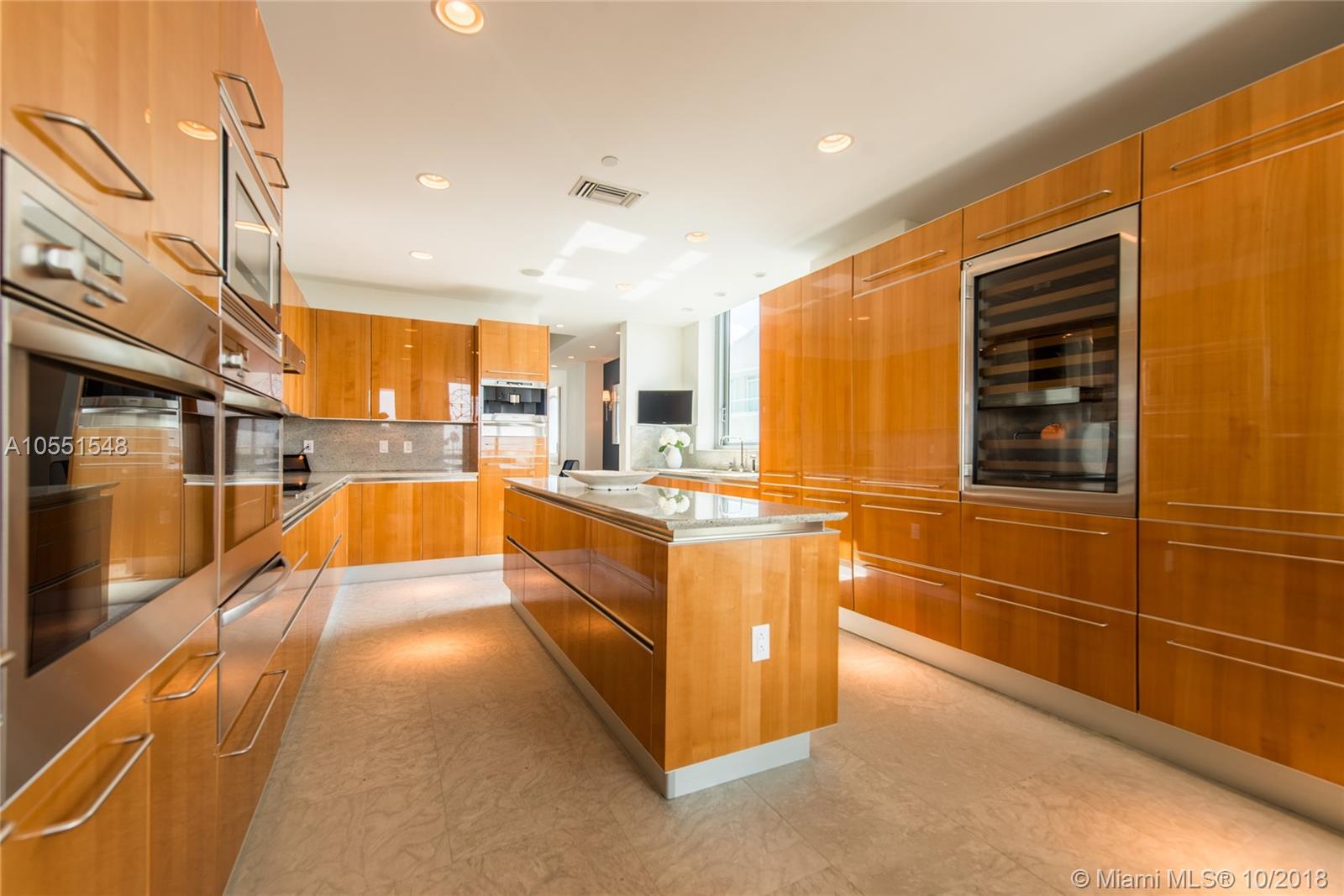 GROVENOR HOUSE CONDO - Residential