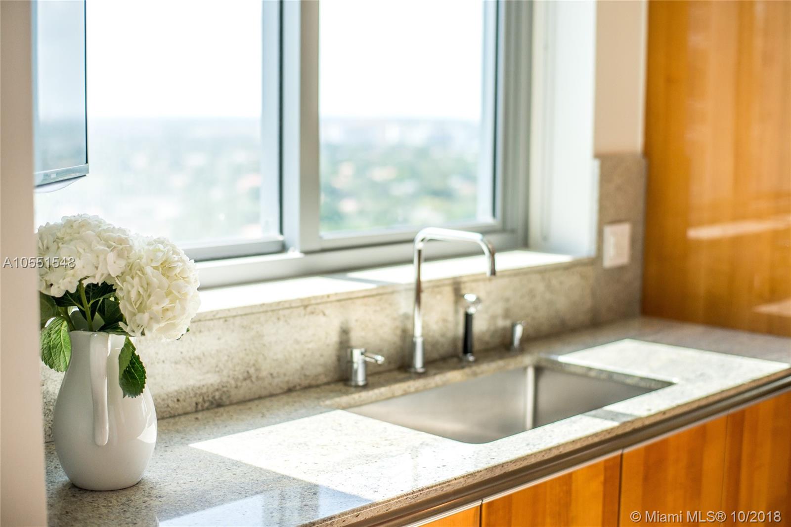 GROVENOR HOUSE CONDO - Residential