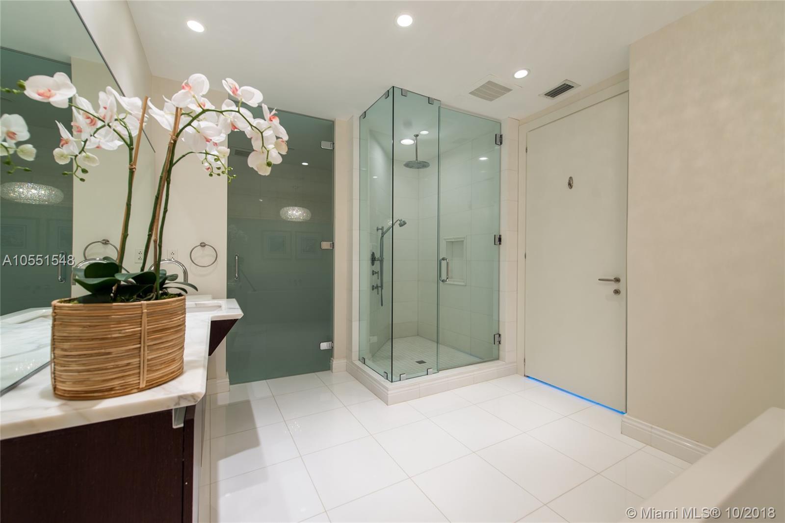 GROVENOR HOUSE CONDO - Residential