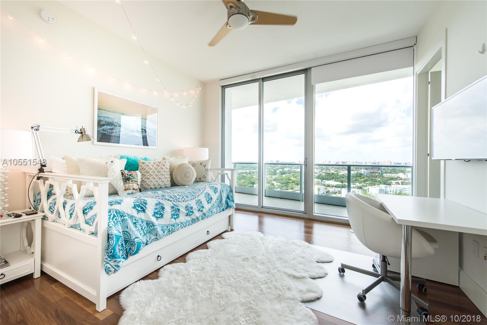GROVENOR HOUSE CONDO - Residential