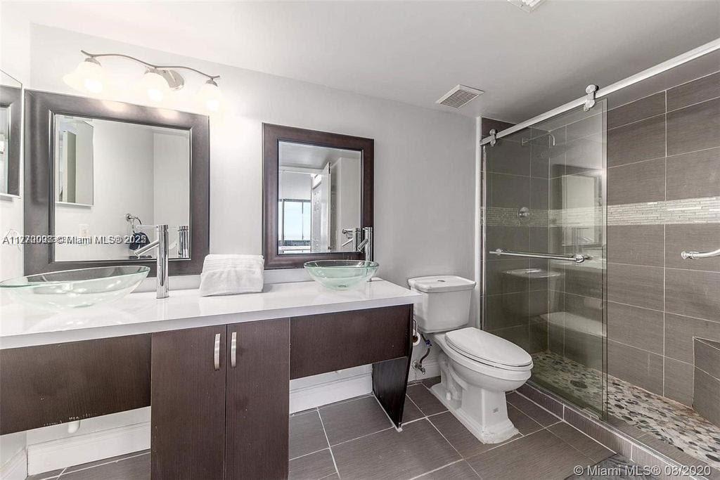 PARC CENTRAL AVENTURA SOU - Residential Lease