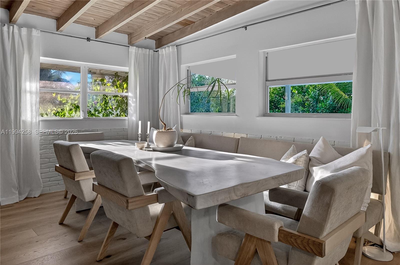 RIVERLAND VILLAGE SEC ONE - Residential Lease