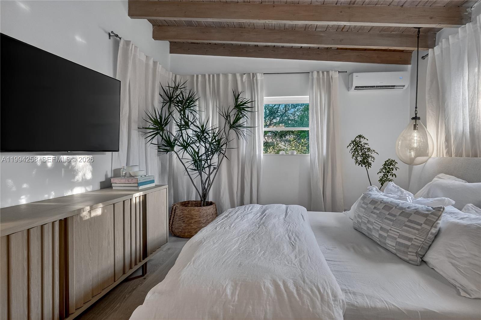 RIVERLAND VILLAGE SEC ONE - Residential Lease