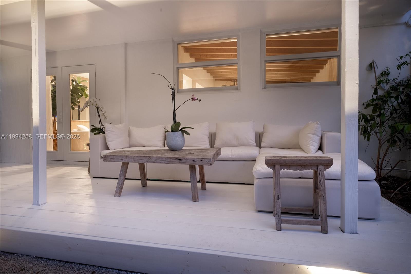 RIVERLAND VILLAGE SEC ONE - Residential Lease