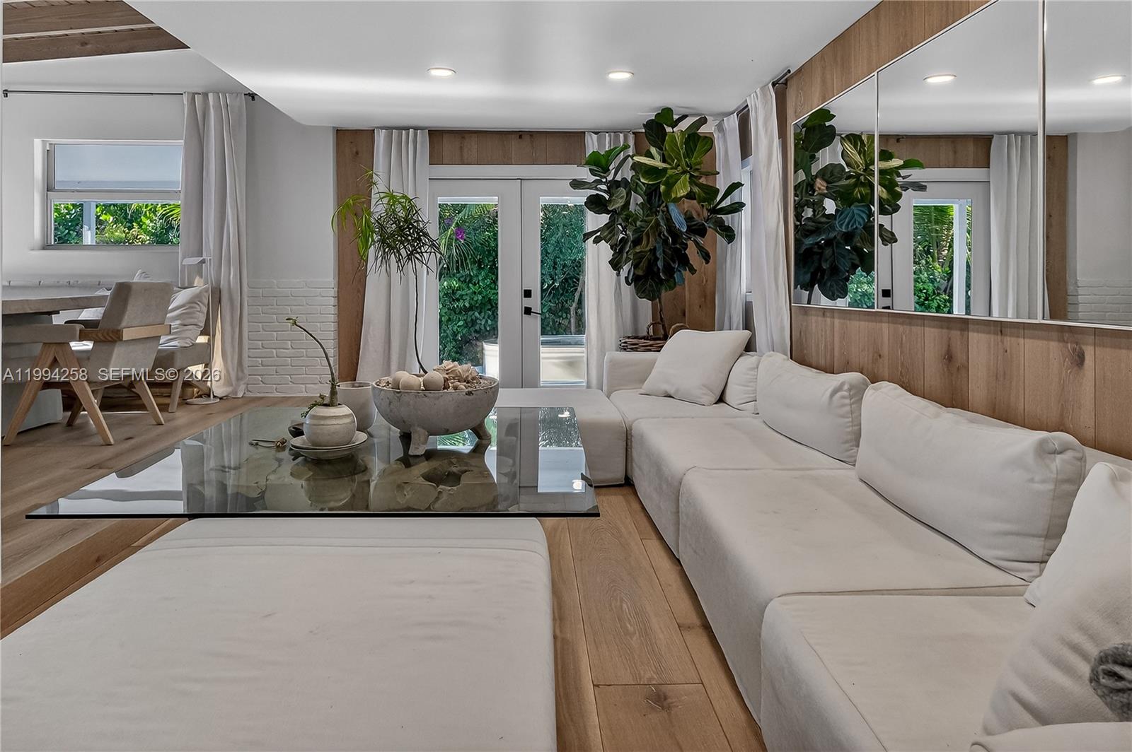 RIVERLAND VILLAGE SEC ONE - Residential Lease